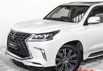 Подержанный автомобиль Lexus LX 2021 года (28 фото)