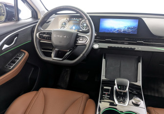 Подержанный автомобиль Omoda C5 2023 года (26 фото)