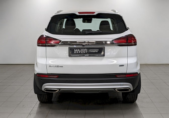 Подержанный автомобиль Geely Atlas Pro 2023 года (6 фото)