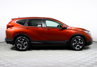 Подержанный автомобиль Honda CR-V 2019 года (4 фото)