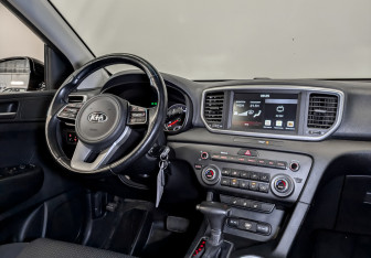 Подержанный автомобиль Kia Sportage 2020 года (25 фото)