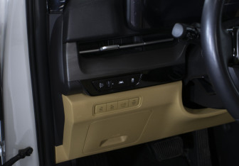 Подержанный автомобиль Kia Carnival 2020 года (25 фото)