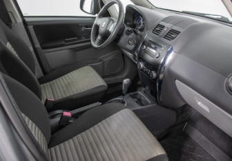 Подержанный автомобиль Suzuki SX4 Hatchback 2011 года (9 фото)