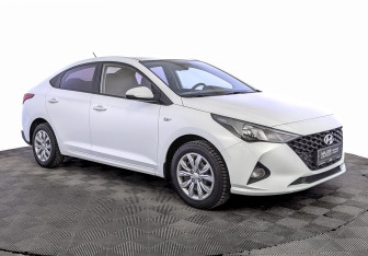 Подержанный автомобиль Hyundai Solaris Sedan 2020 года (3 фото)