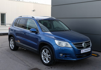 Подержанный автомобиль Volkswagen Tiguan 2010 года (3 фото)