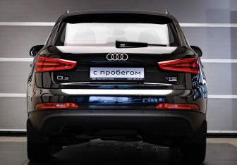 Подержанный автомобиль Audi Q3 2012 года (5 фото)
