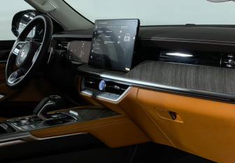 Подержанный автомобиль Tank 500 2023 года (25 фото)