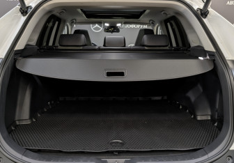 Подержанный автомобиль Toyota RAV4 2025 года (10 фото)