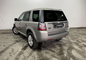 Подержанный автомобиль Land Rover Freelander 2013 года (6 фото)