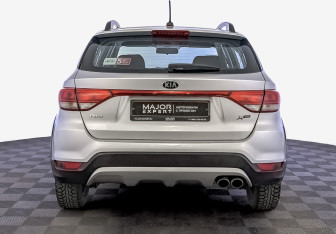 Подержанный автомобиль Kia Rio Hatchback 2019 года (6 фото)