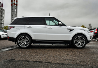Подержанный автомобиль Land Rover Range Rover Sport 2017 года (4 фото)