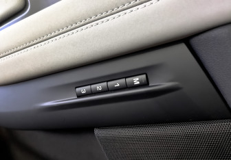 Подержанный автомобиль Land Rover Range Rover Evoque 2021 года (30 фото)
