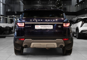 Подержанный автомобиль Land Rover Range Rover Evoque 2017 года (5 фото)