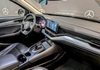 Подержанный автомобиль Haval F7 2023 года (11 фото)