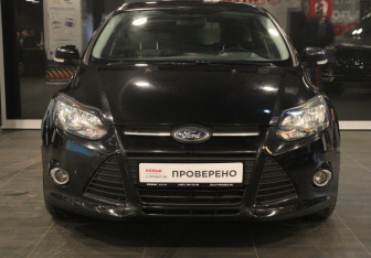 Подержанный автомобиль Ford Focus Hatchback 2012 года (2 фото)
