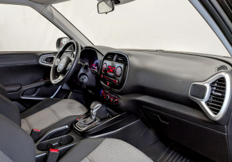 Подержанный автомобиль Kia Soul 2022 года (11 фото)