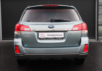 Подержанный автомобиль Subaru Outback Wagon 2011 года (5 фото)