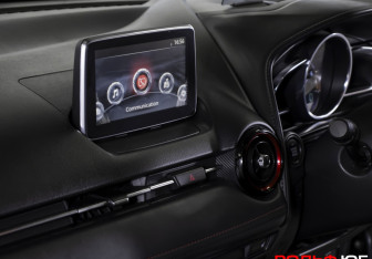 Подержанный автомобиль Mazda CX-3 2015 года (14 фото)