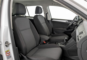 Подержанный автомобиль Volkswagen Tiguan 2021 года (22 фото)