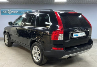 Подержанный автомобиль Volvo XC90 2007 года (7 фото)