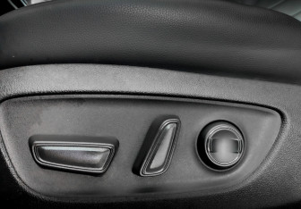 Подержанный автомобиль Toyota Highlander 2021 года (21 фото)