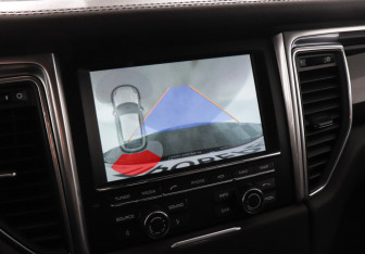 Подержанный автомобиль Porsche Macan 2014 года (13 фото)