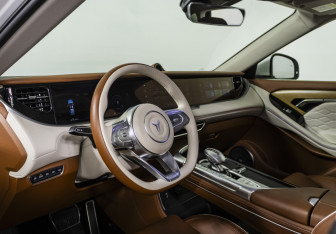 Подержанный автомобиль Voyah Free 2022 года (8 фото)