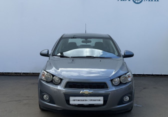 Подержанный автомобиль Chevrolet Aveo Sedan 2014 года (2 фото)