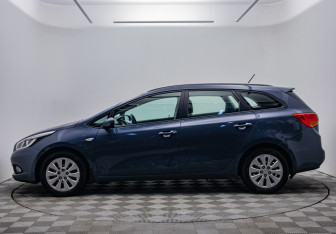 Подержанный автомобиль Kia Ceed Wagon 2015 года (2 фото)