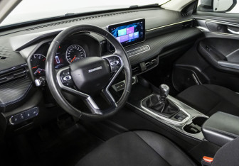 Подержанный автомобиль Haval Jolion 2022 года (10 фото)