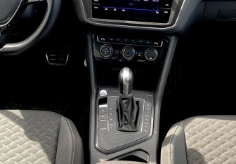 Подержанный автомобиль Volkswagen Tiguan 2018 года (14 фото)