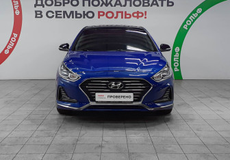 Подержанный автомобиль Hyundai Sonata 2017 года (2 фото)
