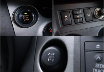 Подержанный автомобиль Toyota RAV4 2009 года (17 фото)