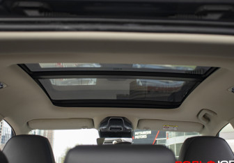 Подержанный автомобиль Geely Tugella 2022 года (13 фото)