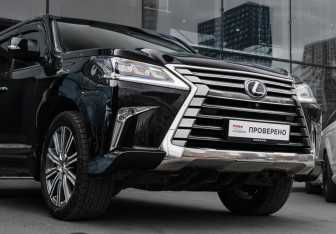 Подержанный автомобиль Lexus LX 2017 года (47 фото)
