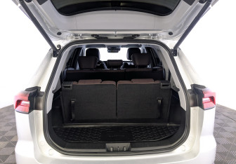 Подержанный автомобиль Chery Tiggo 8 Pro Max 2025 года (10 фото)