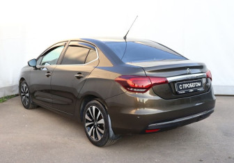 Подержанный автомобиль Citroen C4 Sedan 2020 года (6 фото)