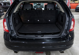 Подержанный автомобиль Ford Edge 2014 года (10 фото)