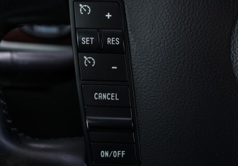 Подержанный автомобиль Volkswagen Touareg 2008 года (18 фото)