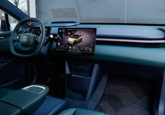 Подержанный автомобиль Zeekr X 2023 года (12 фото)