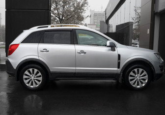 Подержанный автомобиль Opel Antara 2013 года (4 фото)