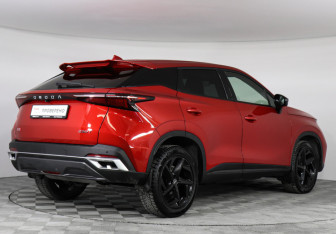 Подержанный автомобиль Omoda C5 2024 года (5 фото)