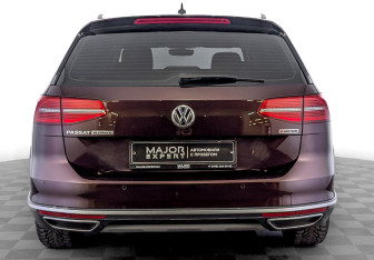 Подержанный автомобиль Volkswagen Passat Wagon 2018 года (6 фото)