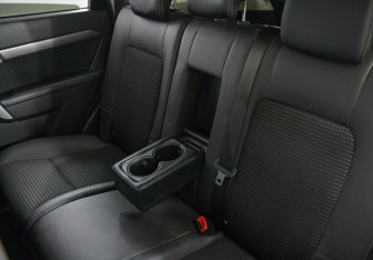 Подержанный автомобиль Chevrolet Captiva 2013 года (11 фото)