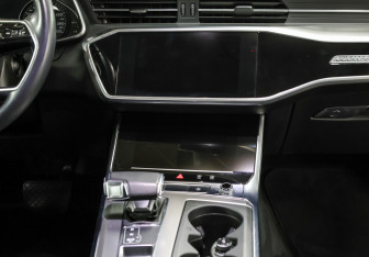 Подержанный автомобиль Audi A6 Sedan 2019 года (15 фото)