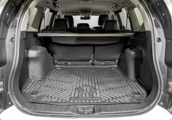 Подержанный автомобиль Mitsubishi Pajero Sport 2018 года (10 фото)