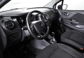 Подержанный автомобиль Renault Kaptur 2020 года (15 фото)