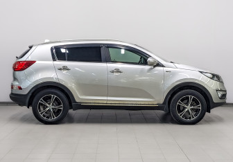 Подержанный автомобиль Kia Sportage 2013 года (4 фото)