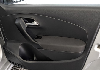 Подержанный автомобиль Volkswagen Polo Sedan 2019 года (25 фото)