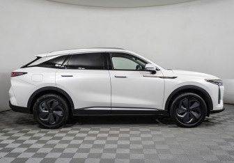 Подержанный автомобиль Exeed RX 2023 года (4 фото)